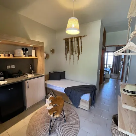 Mola Papaya Apartman