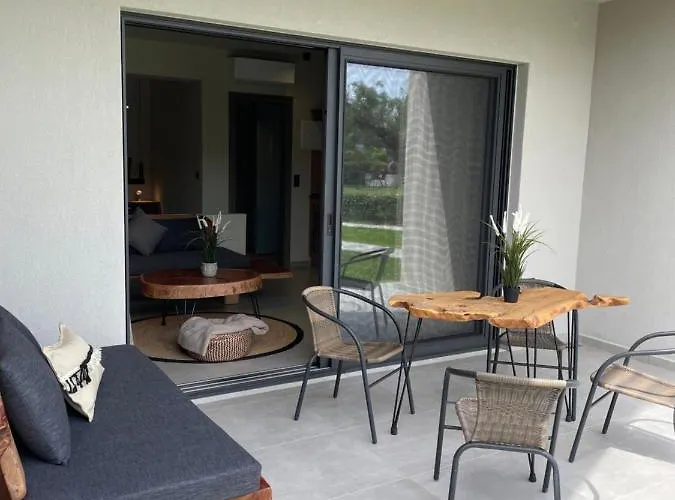 Mola Papaya Mola Kalyva