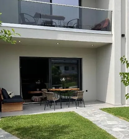 Apartament Mola Papaya *