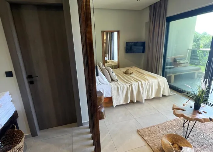 Mola Papaya * Moles Kalyves